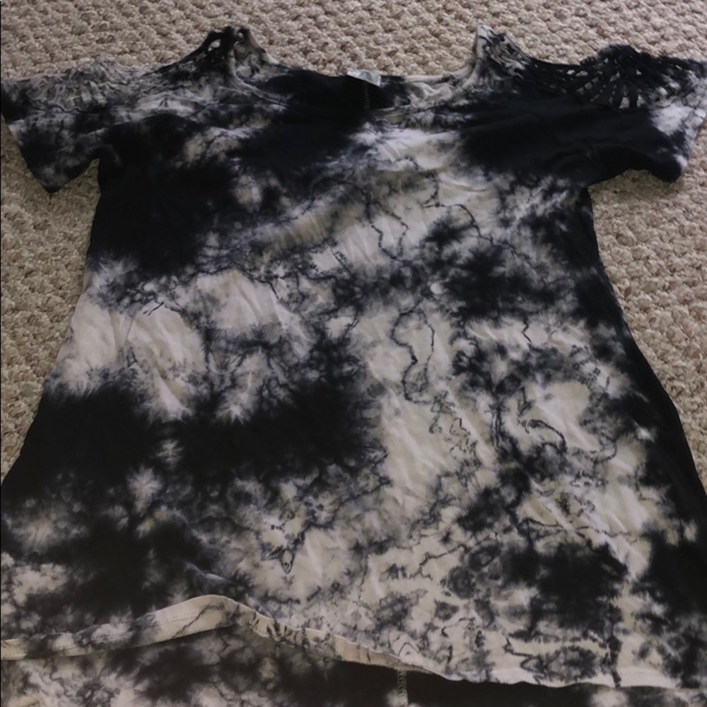 Cute Tie due shirt